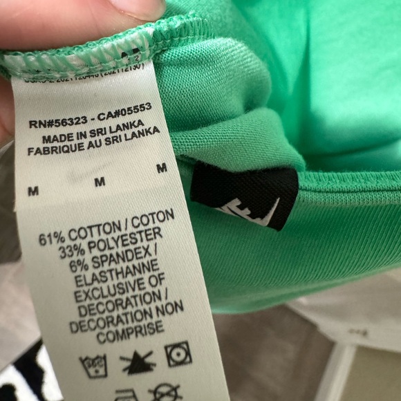 Green Nike bodysuit SOLD OUT everywhere - Picture 5 of 5